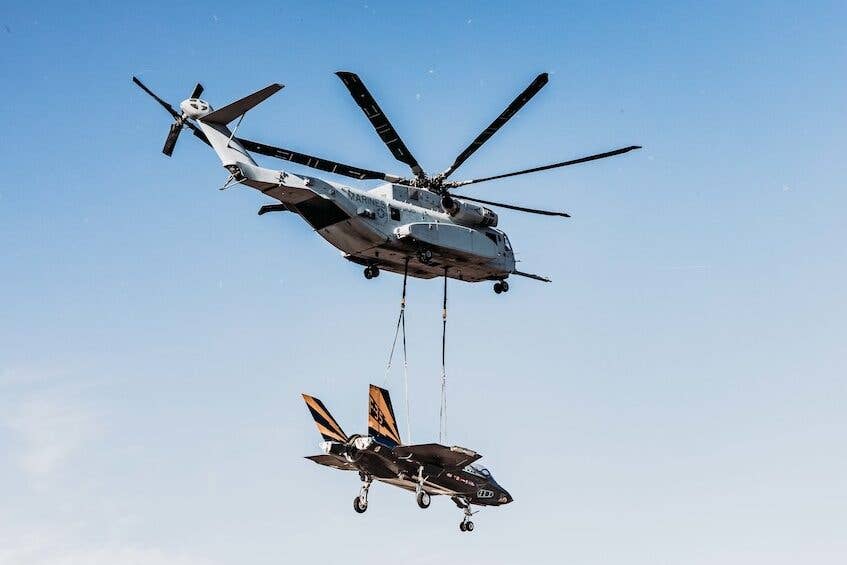 New USMC CH-53K King Stallion Helicopter Sling-Loads An F-35 (Updated)