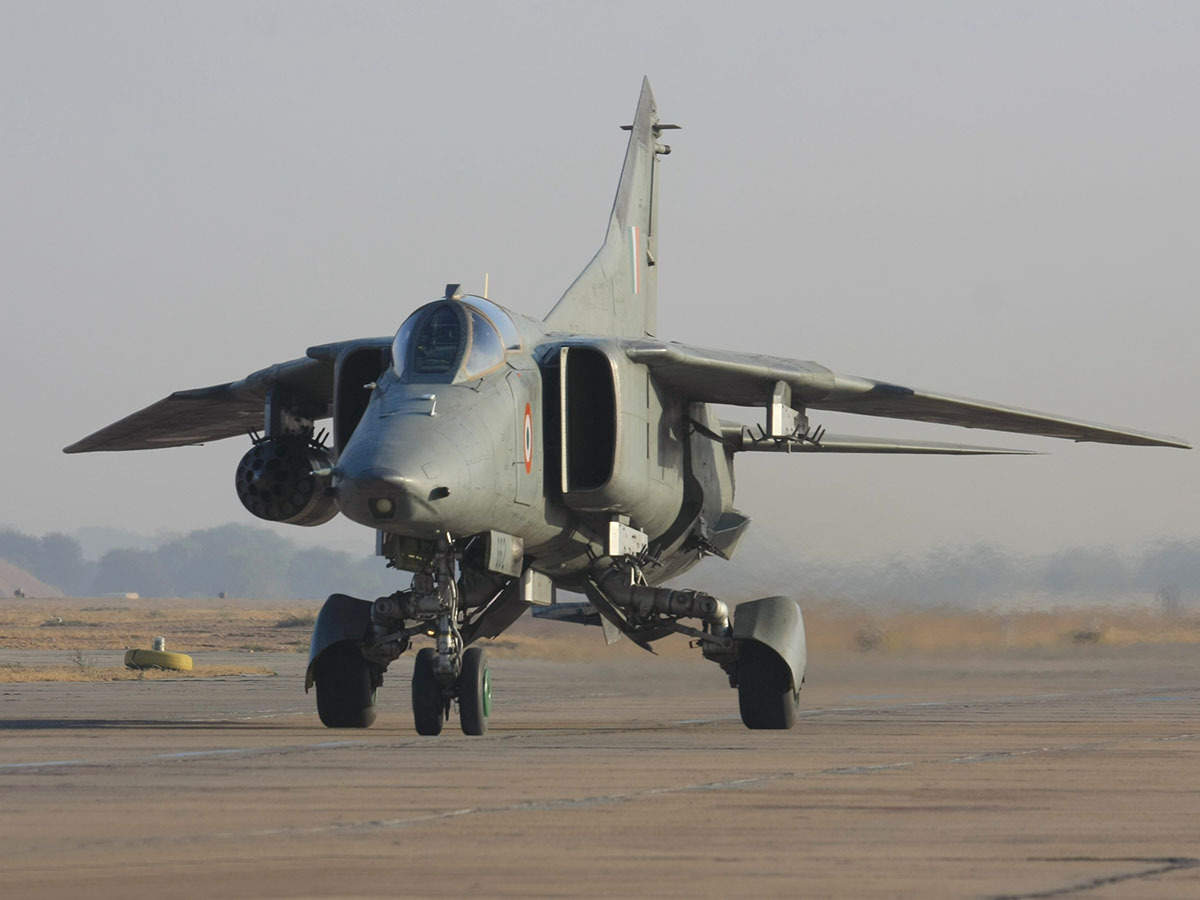 MiG 27: MiG 27 to pass into history, its last squadron to be decommissioned in Jodhpur on Friday - The Economic Times